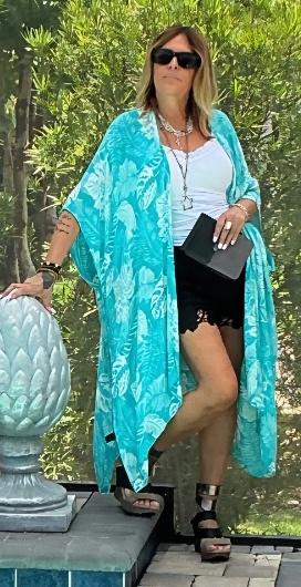 Aqua kimono