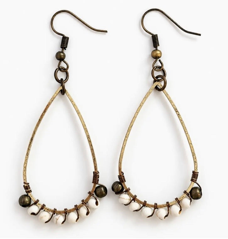 Natural stone earring
