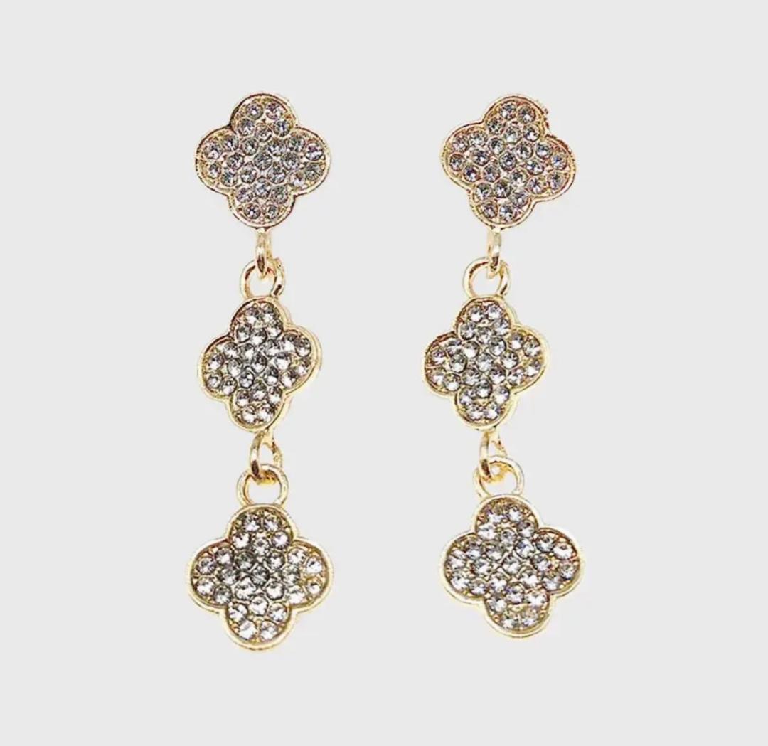 Gold drop earring