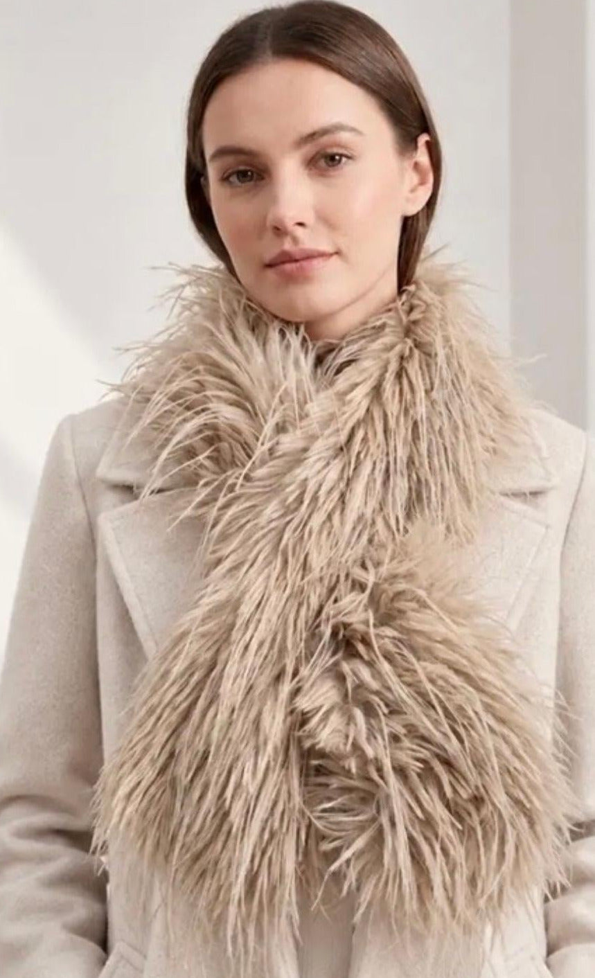 Beige fur scarf