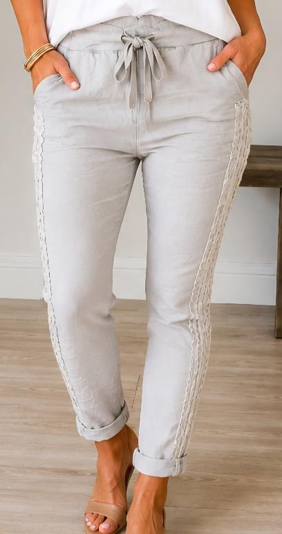 Light grey pant with gold