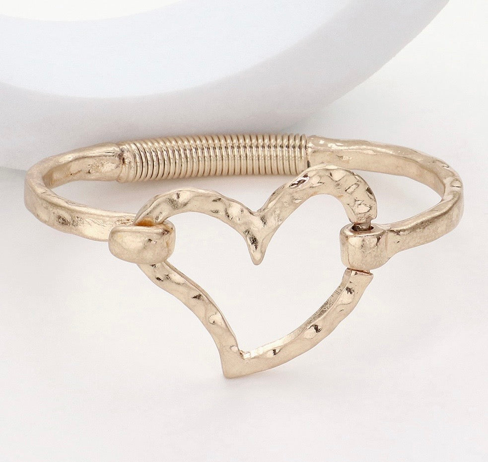 Gold heart bracelet