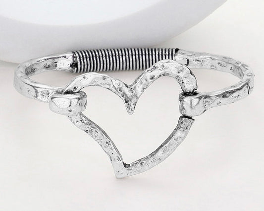 Silver heart bracelet