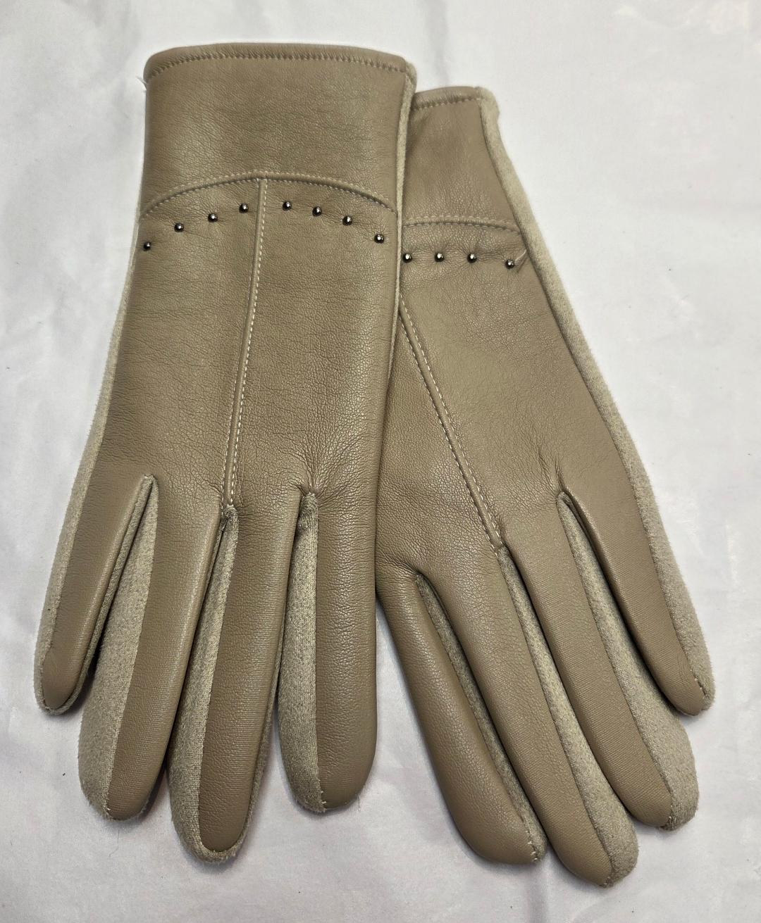Taupe stud glove