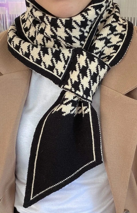 Houndstooth scarf