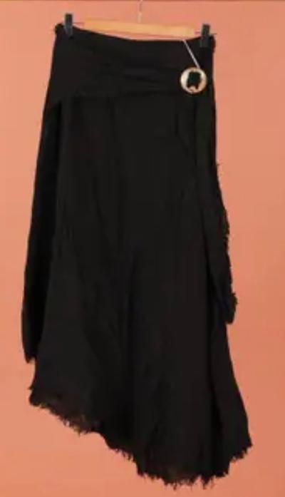 Black skirt