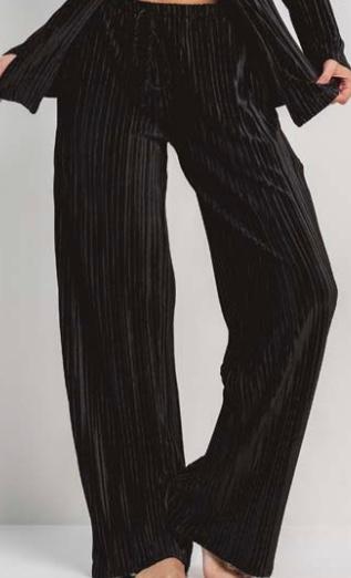 Black pleated pant