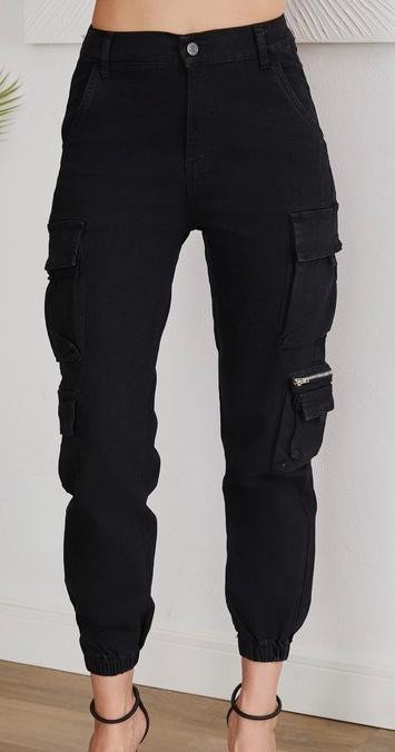 Black cargo jean