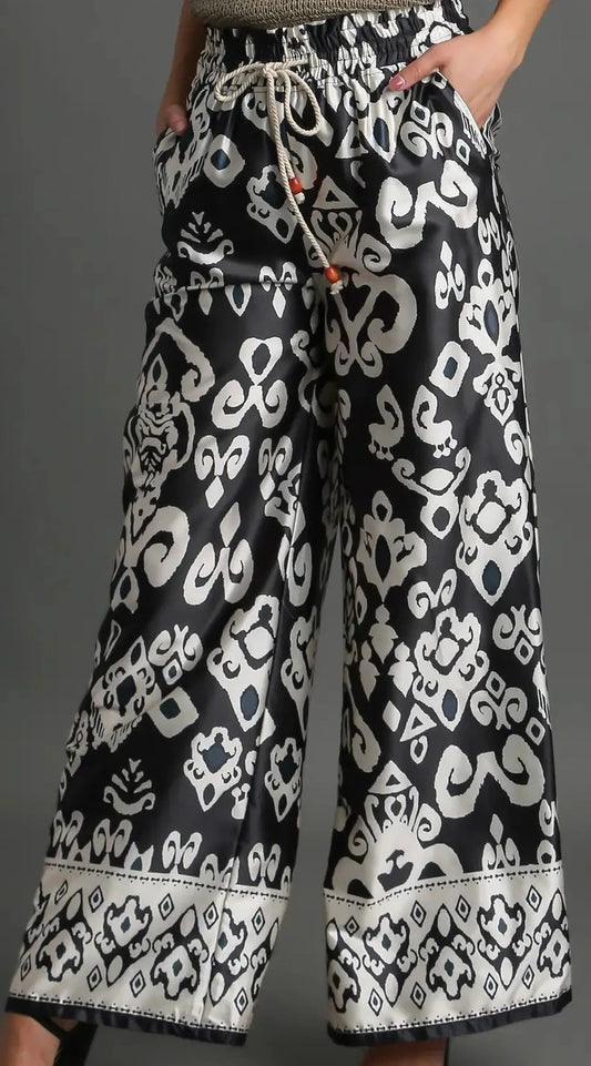 Black and cream pant